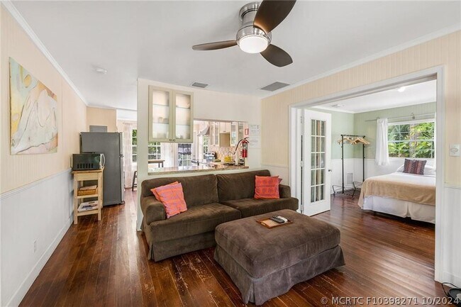 Photo - 709 SW 12th Ave