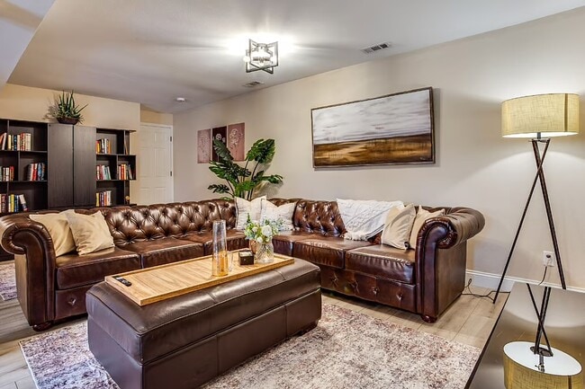 Building Photo - 6911 47th Street Ct W Unit Starlight