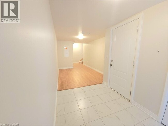 Photo - 585 Colborne St