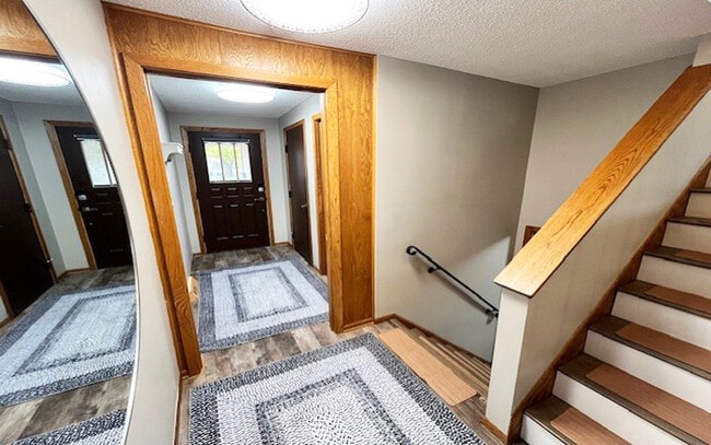 Photo - 3879 Polk St NE