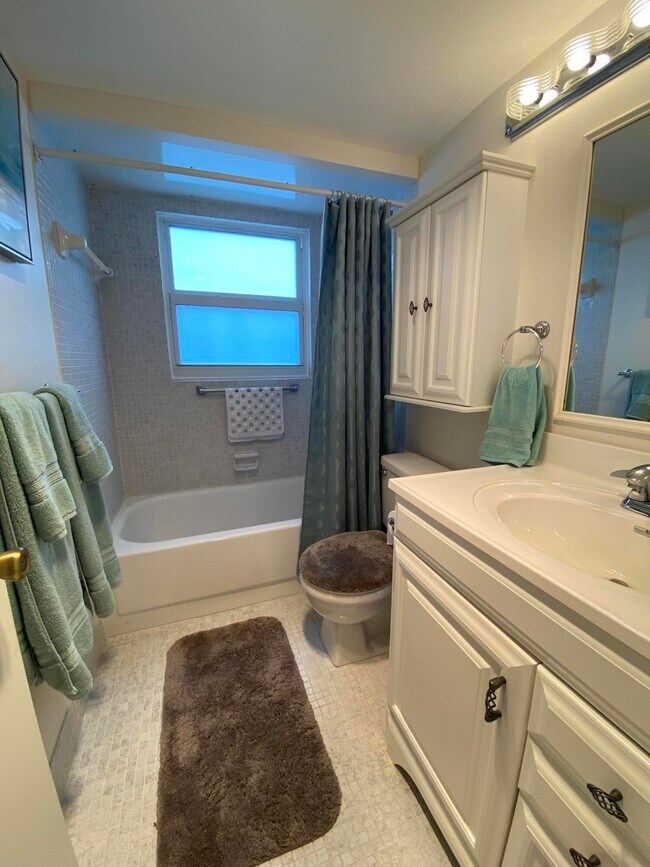 Photo - 72 Newport D Unit 72