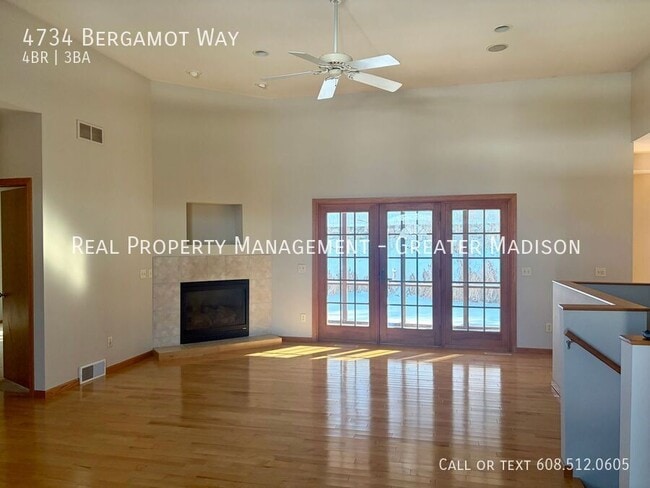 Photo - 4734 Bergamot Way