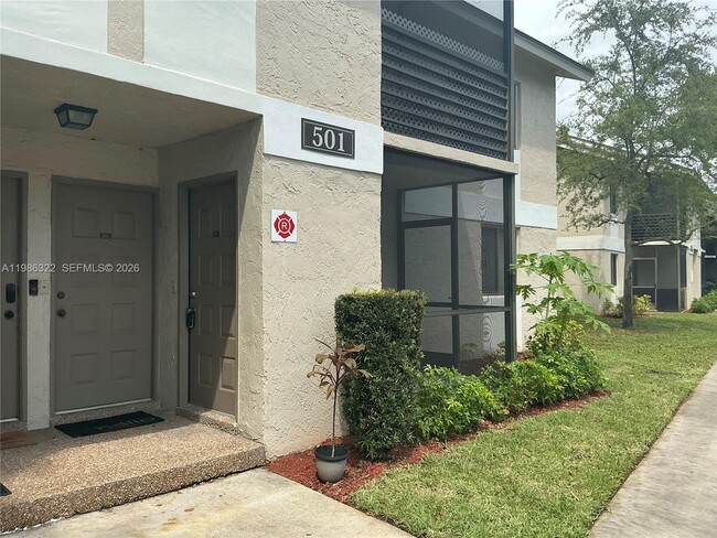 Photo - 501 Gardens Dr Unit 102