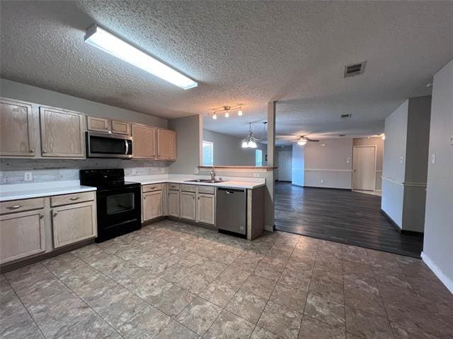 Photo - 5513 Wiltshire Dr