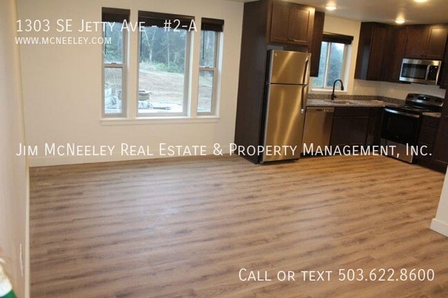 Photo - 1303 SE Jetty Ave Unidad #2-A