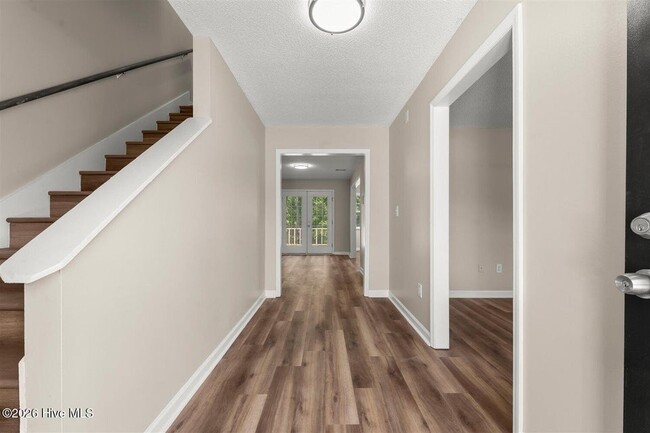 Photo - 4149 Foreman Way