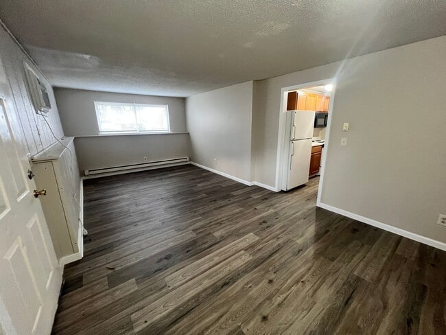 Photo - 2 Bedroom 1 Bathroom Apartment! Unit 2908 Lawnridge Ct Apt F