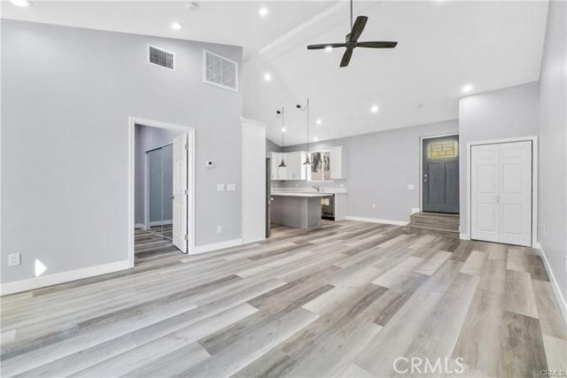 Building Photo - 1549 McLeod Pl