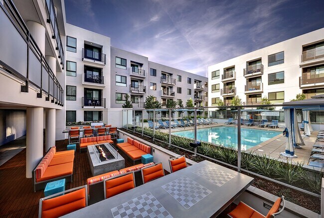 Building Photo - Bell Pasadena Rental