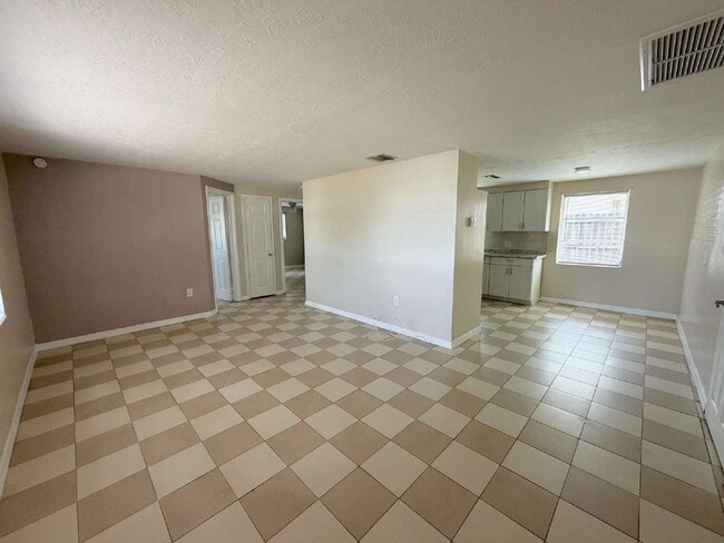 Photo - "Charming 3-Bed, 2-Bath on Jackson Street"