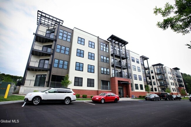 Building Photo - 308 Excelsior Ave Unit 406