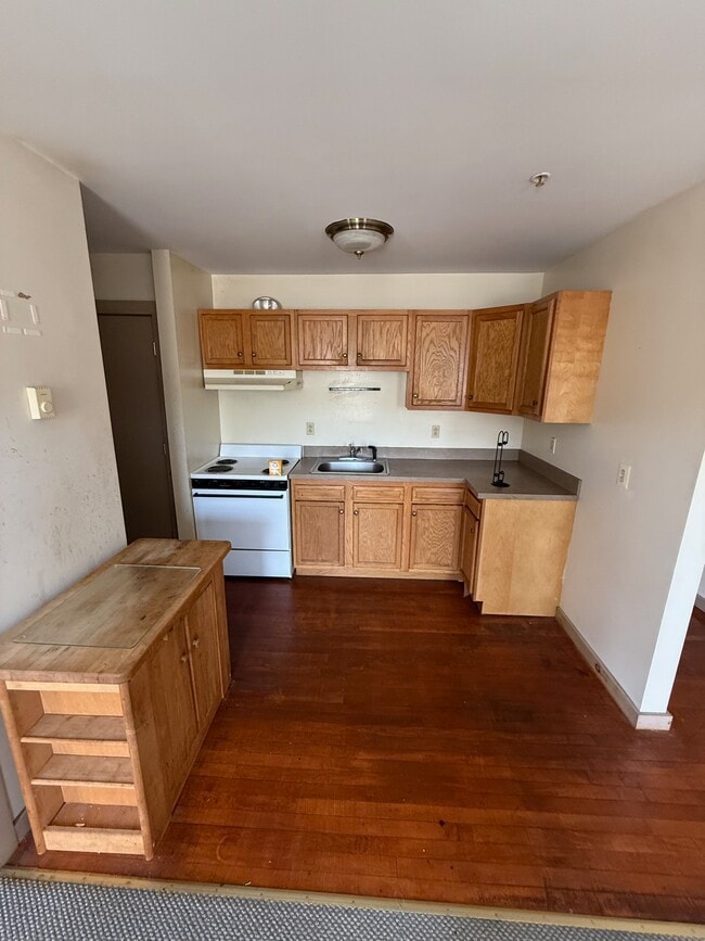 Photo - 279 N Main St Unit 5