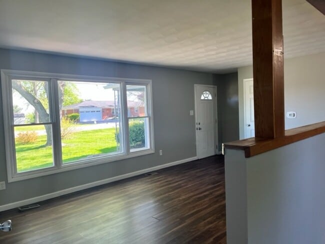 Photo - Beautiful Southside Country Home with Large Yard