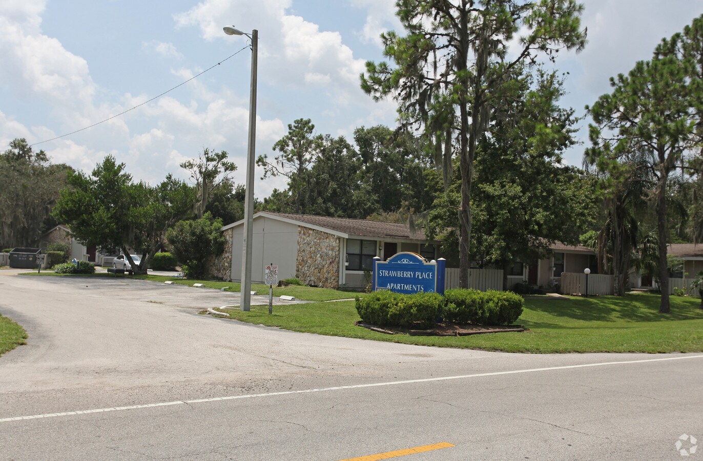 Entrance - Strawberry Place Apartments