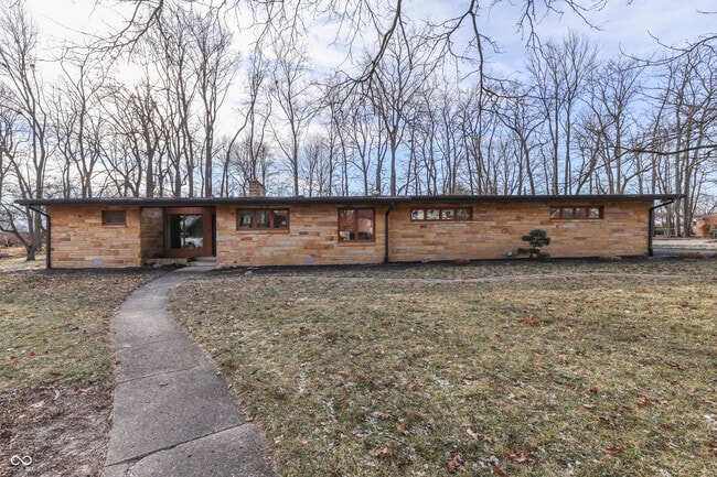 Photo - 111 McClellan Rd