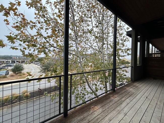 Photo - Town Creek CONDO! Large Balcony / Fridge, Washer, Dryer Included / Garage / NBISD