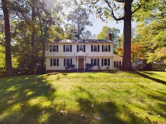 Photo - 10211 Windbluff Dr