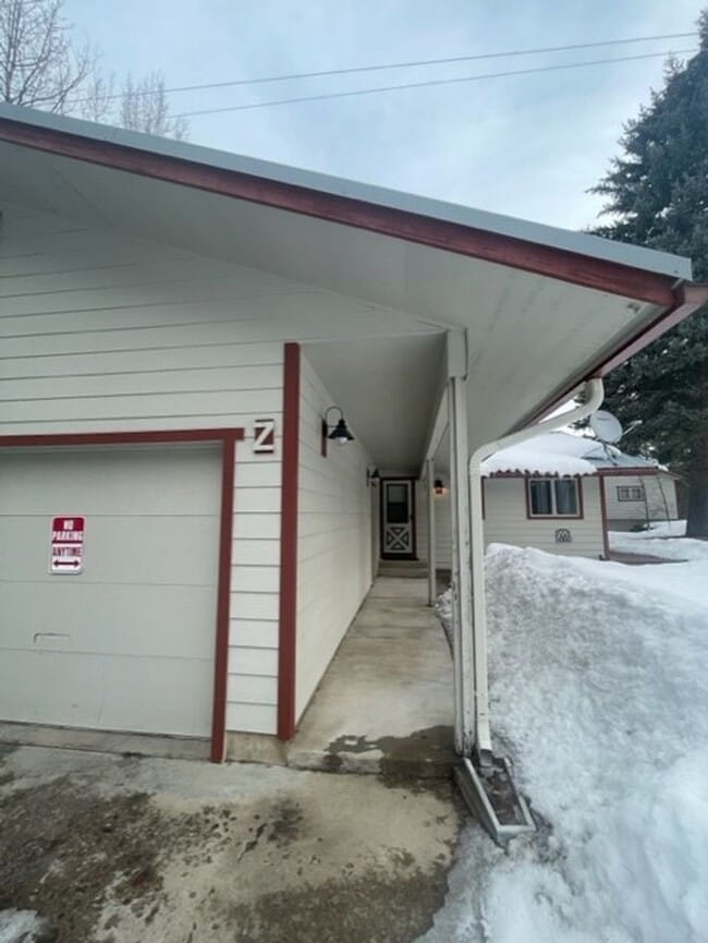 Photo - Long Term Rental on Lake Five!