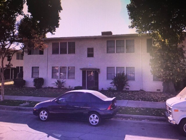 Photo - 1624 Larch St Apartments Unit 220 North Marengo #D