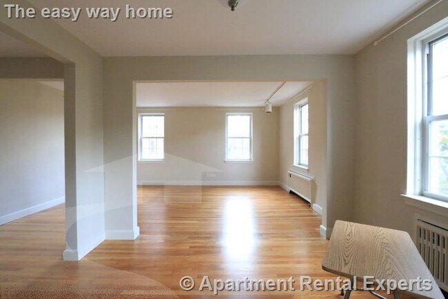 Photo - 1716 Cambridge St Unidad #31