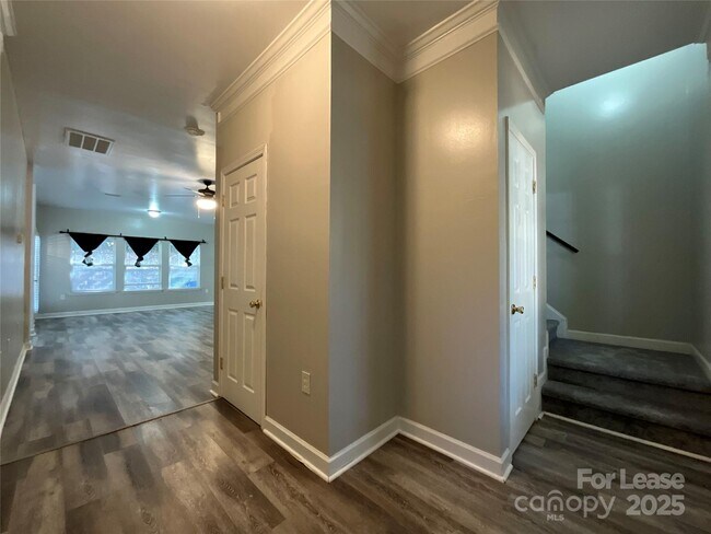 Photo - 5919 Pisgah Way