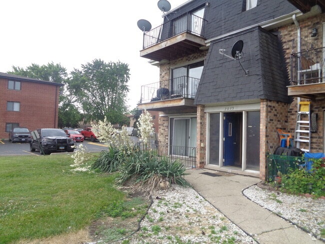 Building Photo - 7033 Mather Ave Unit 3B Rental