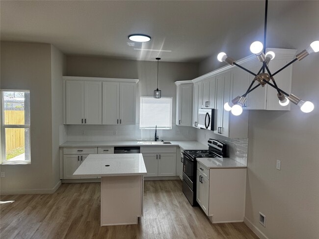 Photo - 9713 Cargill St