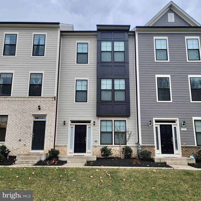 Photo - 126 Kinross Ln Townhome