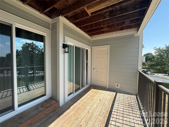 18809 Nautical Dr Unit 204
