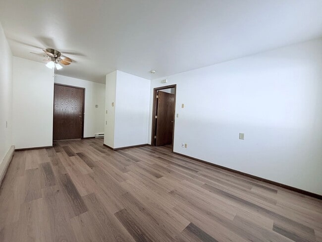 Photo - Freedom Ring Apartments