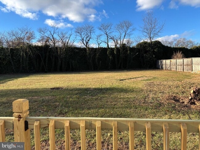 Photo - 2614 Armada St