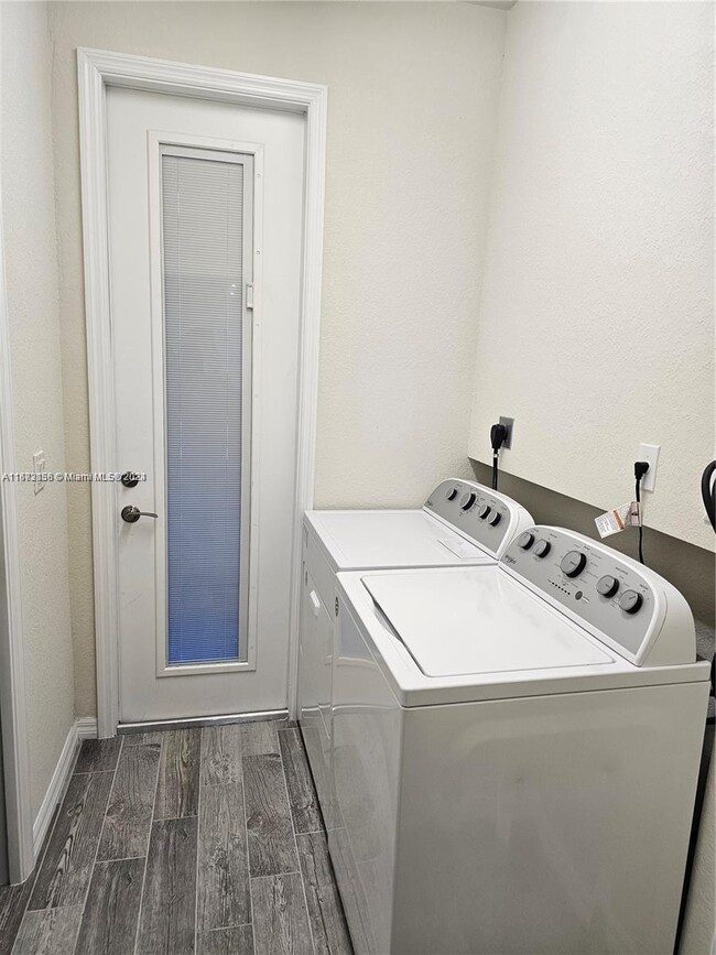 1030 Eucalyptus Dr Condo Unit 5 Condo for Rent in Hollywood, FL