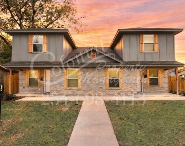 Building Photo - 1015 N 10th St Unit B