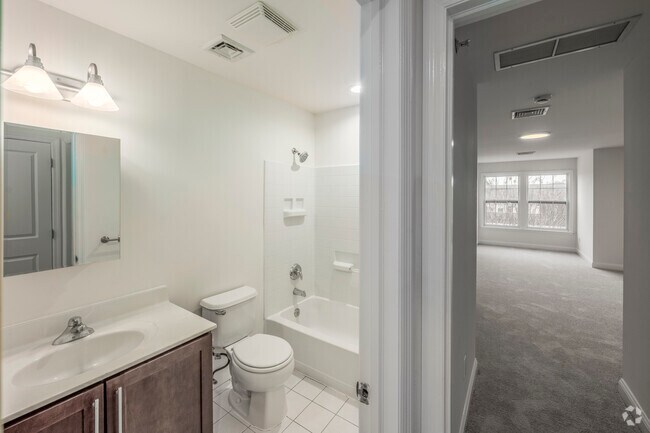 2BR, 2BA - 1,374SF Bathroom