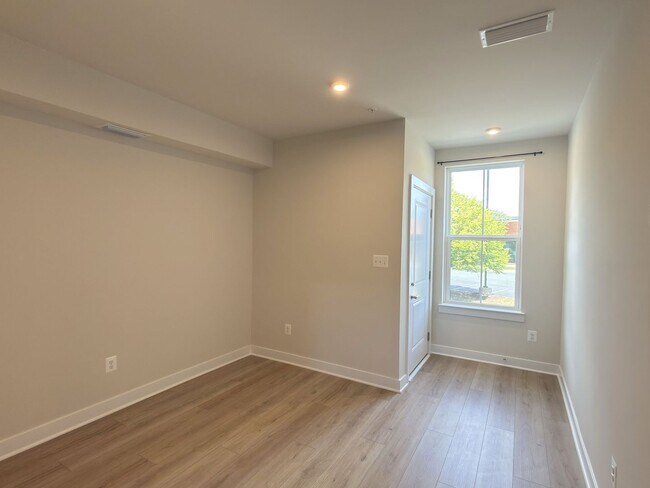 14441 Albemarle Point Pl