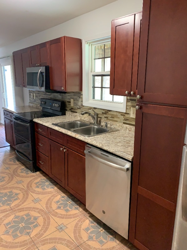 Photo - 720 Ohio Pike