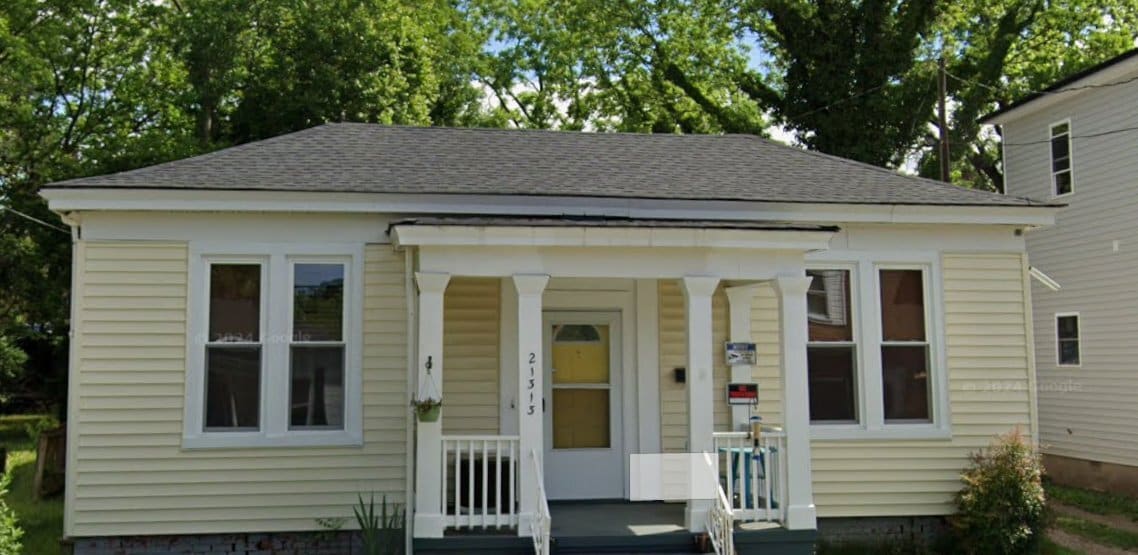 Photo - 21313 Chesterfield Ave