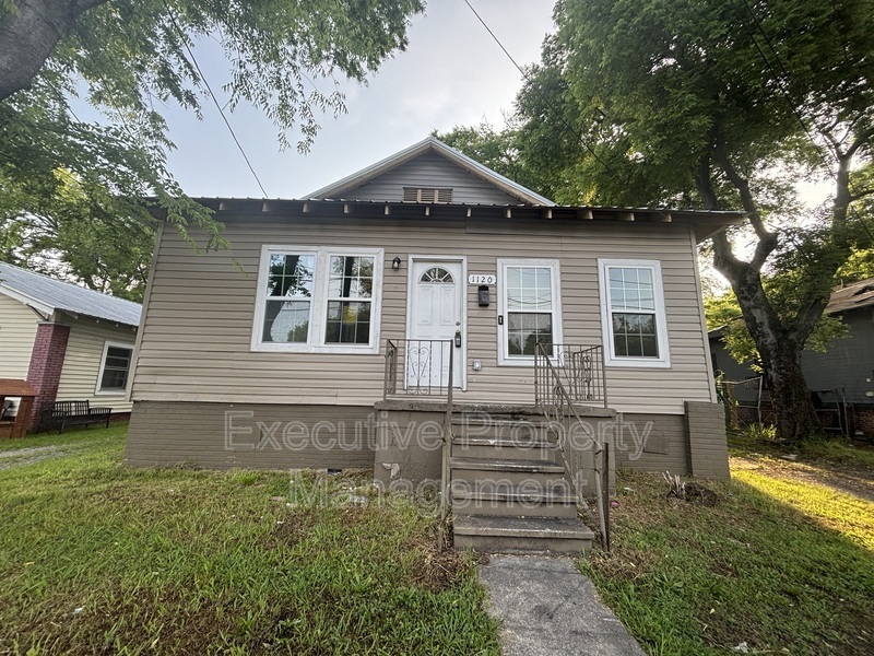 Photo - 1120 Elm Ave House