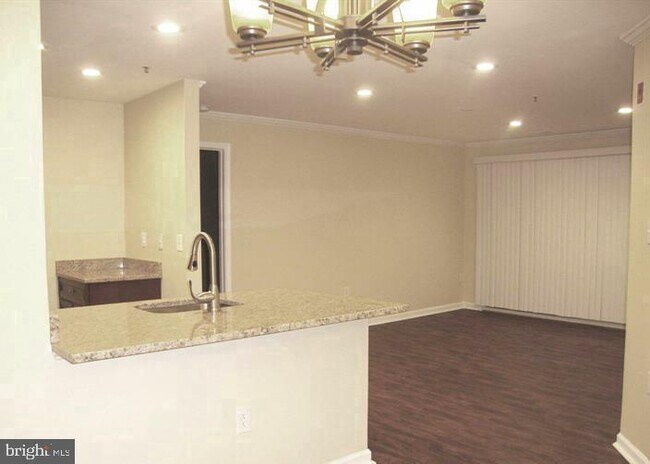 Photo - 17701 Kilmarnock Terrace Unidad 1-N