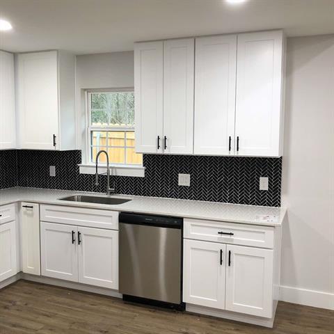 Photo - 700 W Parnell St