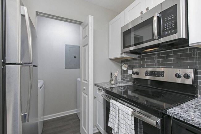 Photo - Hawthorn at Oakhurst