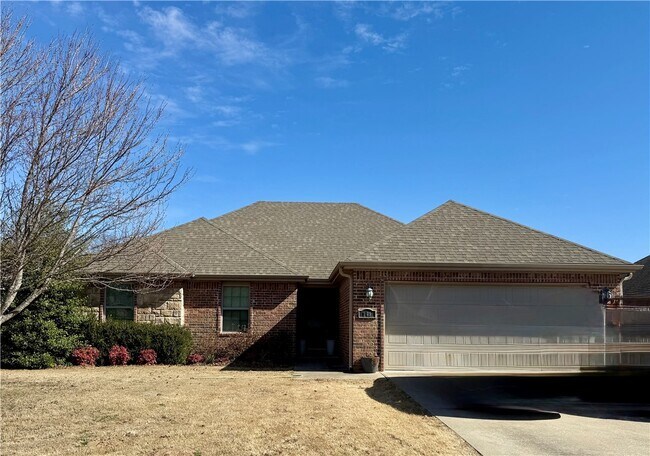 Building Photo - 1209 SW Eventide St