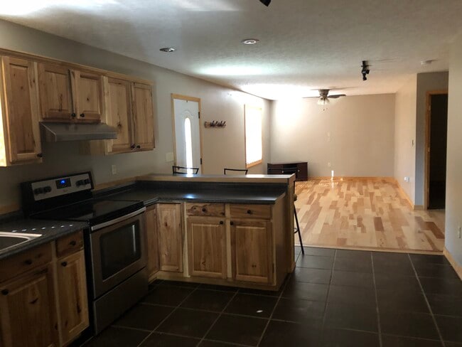 Photo - 276 Barker Rd