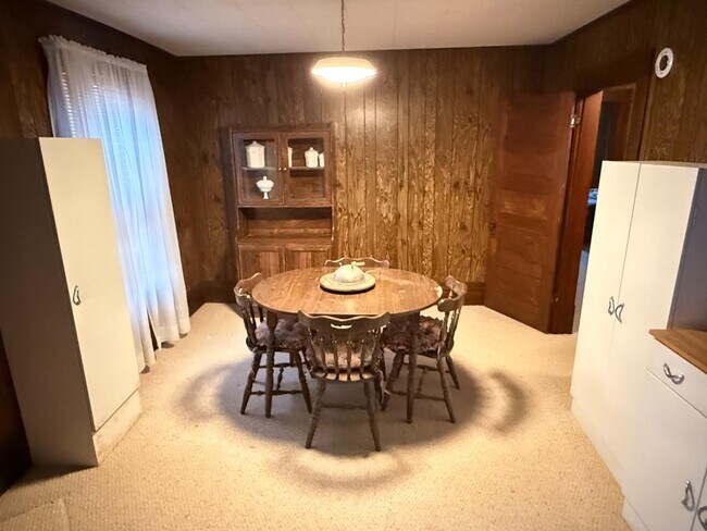 Photo - 1102 Oakes St