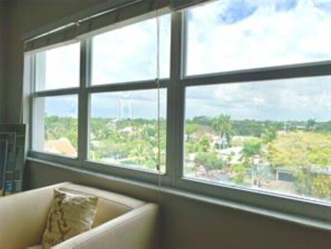 Photo - 2555 NE 11th St Unit 606
