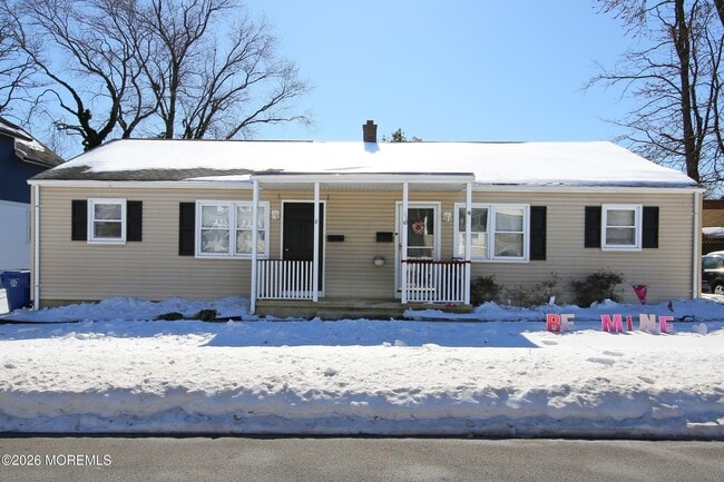 Building Photo - 8 Viola Ave