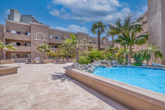 Photo - Five Points Seniors