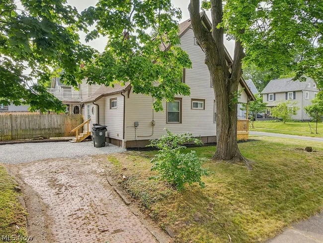 2-3 Car Parking - 411 Lindenwood Ave