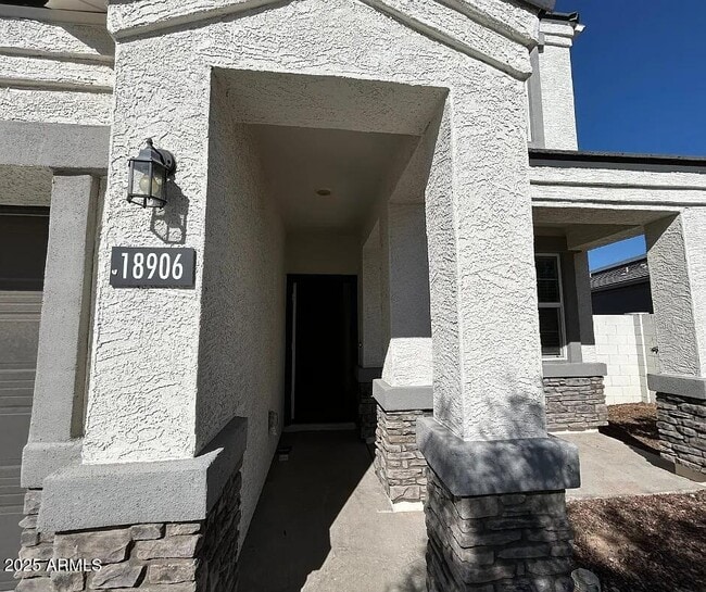 Photo - 18906 W Woodlands Ave