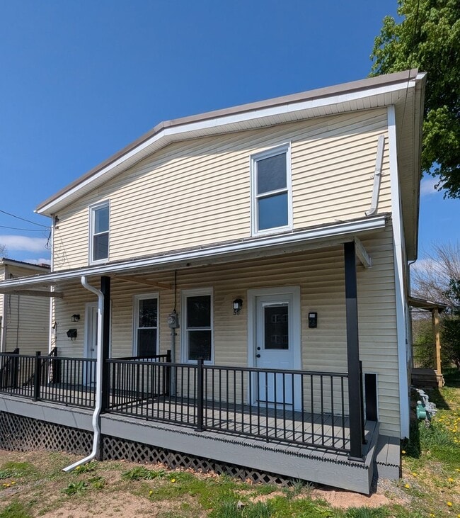 Building Photo - 56-58 Penn Street Unit 58 Penn Street